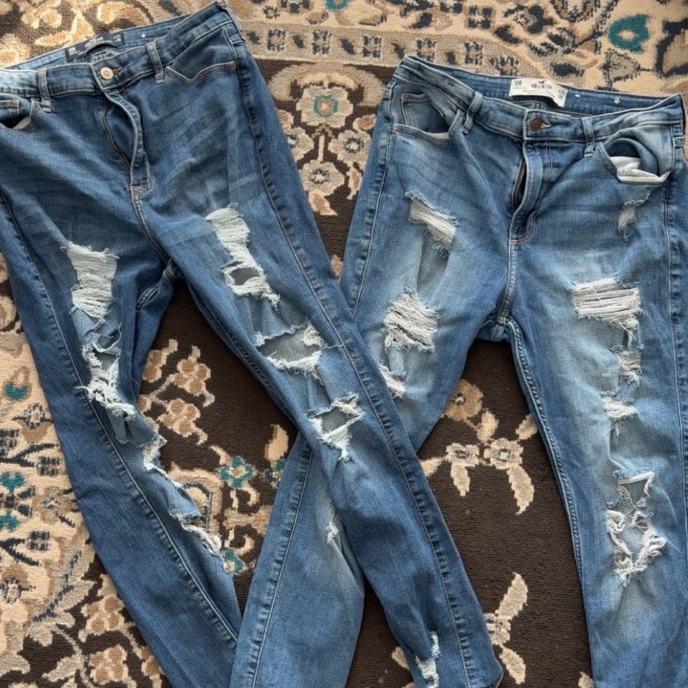 2 pair Hollister Women's Ripped Blue Skinny Jeans
